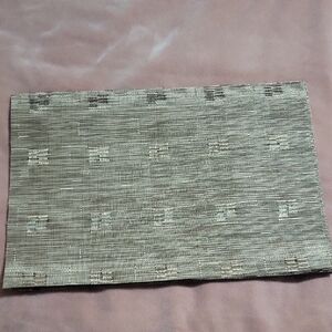 NWOT Elegant Gold/Brown metallic Placemats, Set of 6